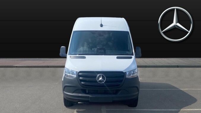 Mercedes-Benz Sprinter 315Cdi L2 Diesel Rwd 3.5t H2 Pro Van 9G-Tronic - Image 7